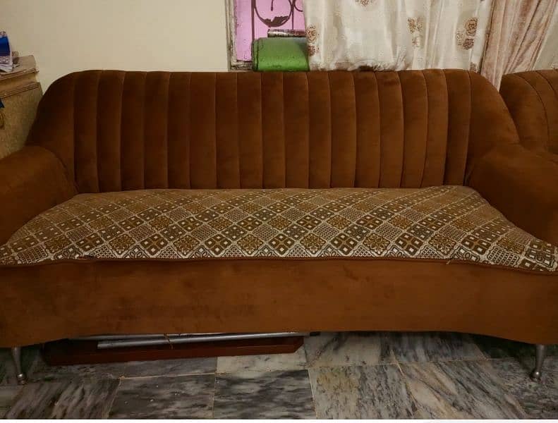 5 seater sofa 0