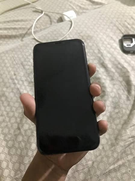 iphone 11 pro (exchange possible) 4