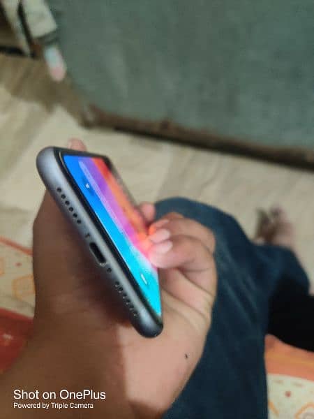 iphone 11 128gb factory unlock non pta 3