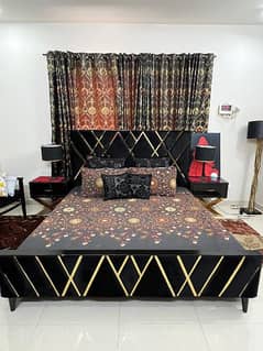 Black and Gollden bed