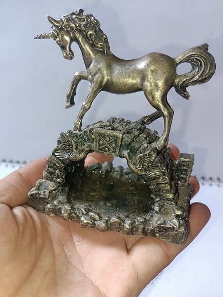 Unicorn Of The Bridge TUDOR MINT Pewter Figure 1