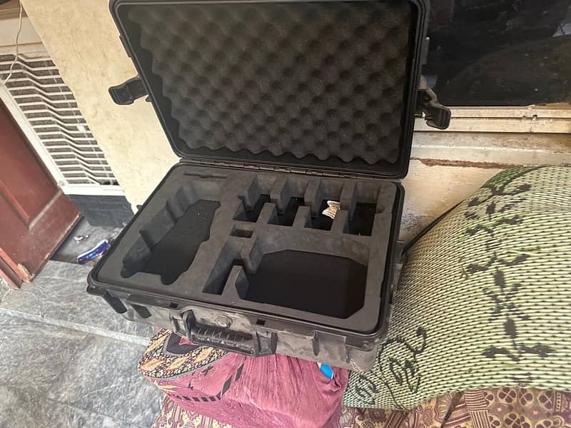 BOX CASE OF DJI MATRICE 300 RTK DRONE 3