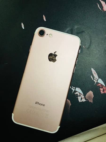 Iphone 7 256 GB Rose Gold 1