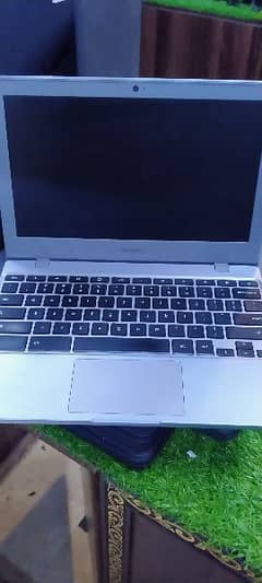 Samsung Chromebook 4  4/32 gb New Condition