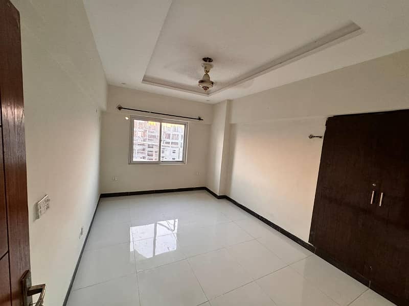 Two bedroom Apartment Available for sale in Capital Residencia 3