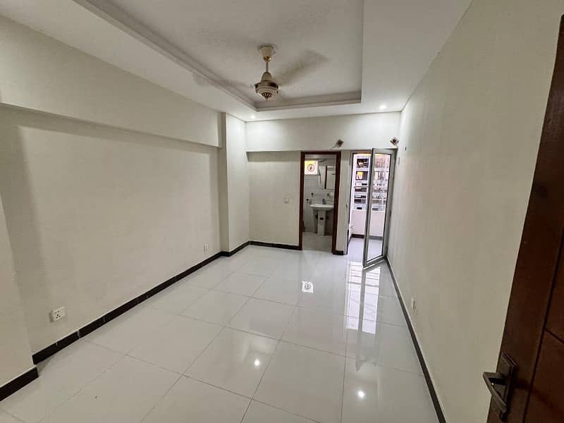 Two bedroom Apartment Available for sale in Capital Residencia 4