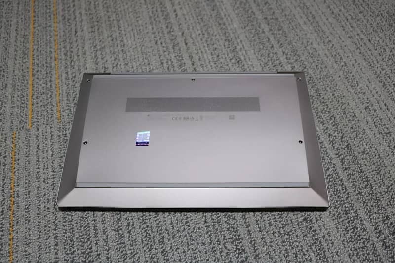 HP Zbook 14 G8 4