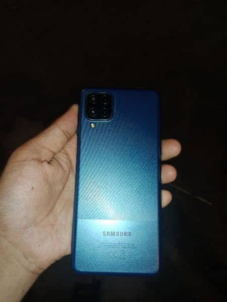 Samsung A12 hai 2