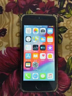 Iphone 5s Good condition pta Approved