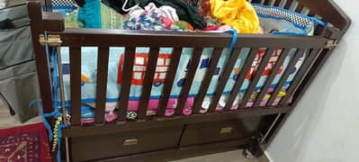 Un used kid bed