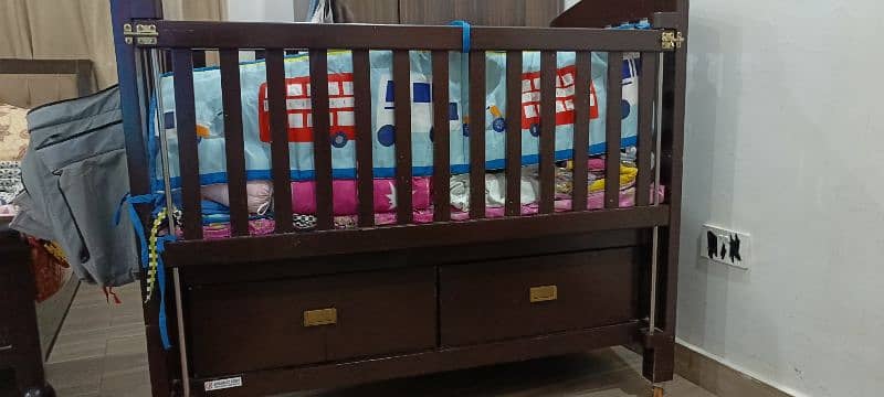 Un used kid bed 5