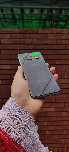 Samsung S10