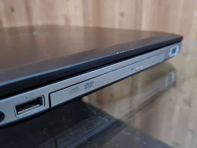 Dell Latitude E5430 4