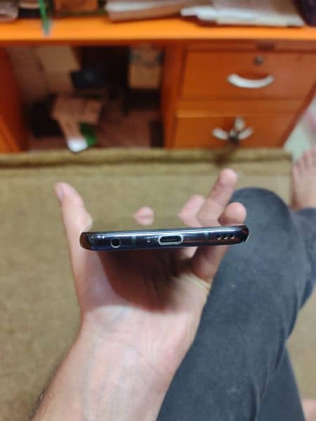 Lg G8x think 128 gb available in good condition 5