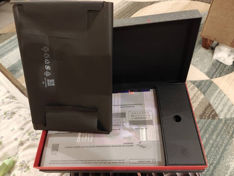 lenovo yoga book 9 i7 32GB 1TB open box brand new 8