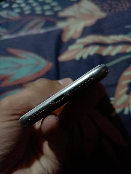 Iphone X 64GB Non PTA 4