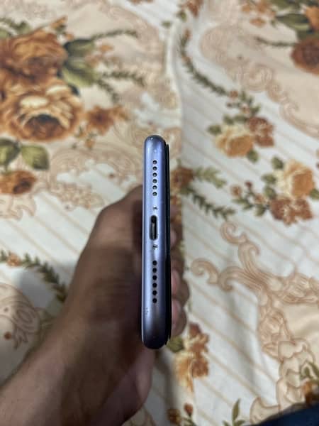 iPhone 11 non active (JV) 4