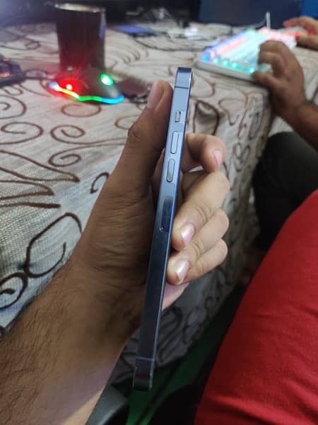 iphone 13 pro max non pta 5