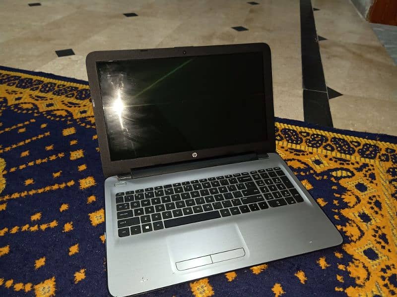 Hp core i3 7 gen window 10 pro 1