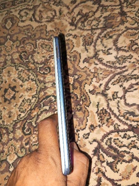 vivo y 30 4 / 128 just mobile hy no charger no box 2