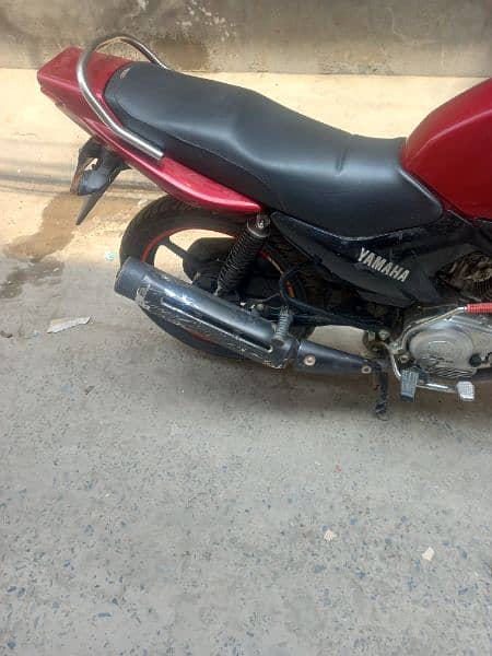 yamaha ybr 125 2018 model lush condition 5