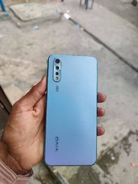 vivo S1 4