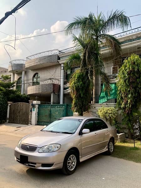 Toyota Corolla Altis 2004 4