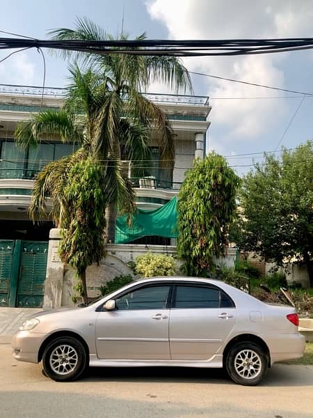 Toyota Corolla Altis 2004 8