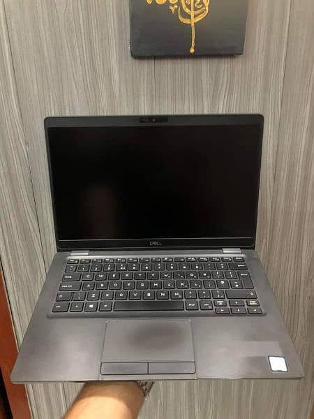 Dell Latitude 5300 i5 8th generation 8gb 256gb ssd touch screen 1