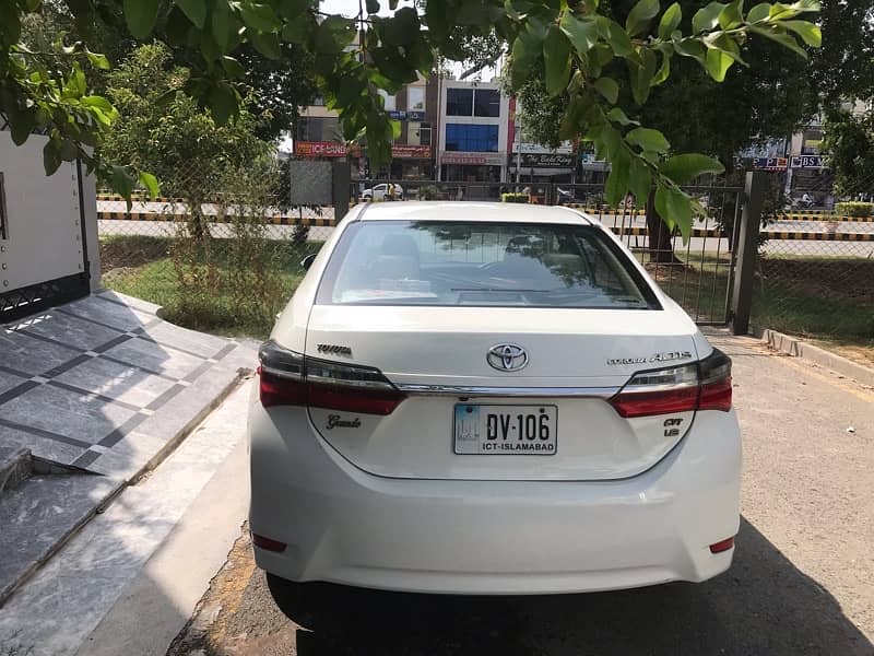 Toyota Altis Grande 2015 1