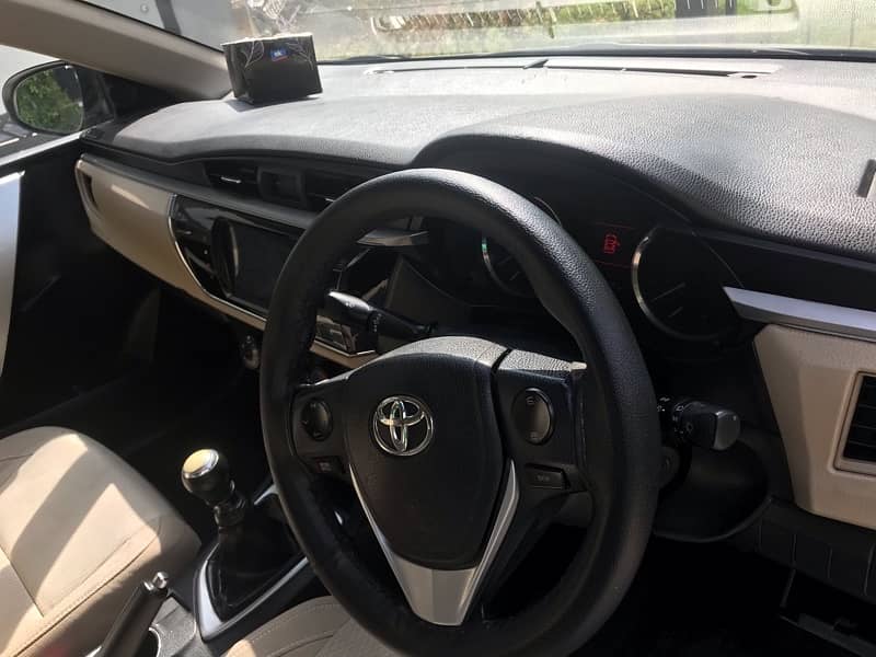 Toyota Altis Grande 2015 4