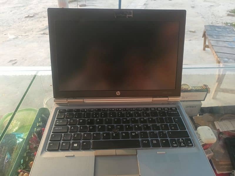 Hp Core I7 3rd Generation with 4G Graphic Card SSD Hard 0