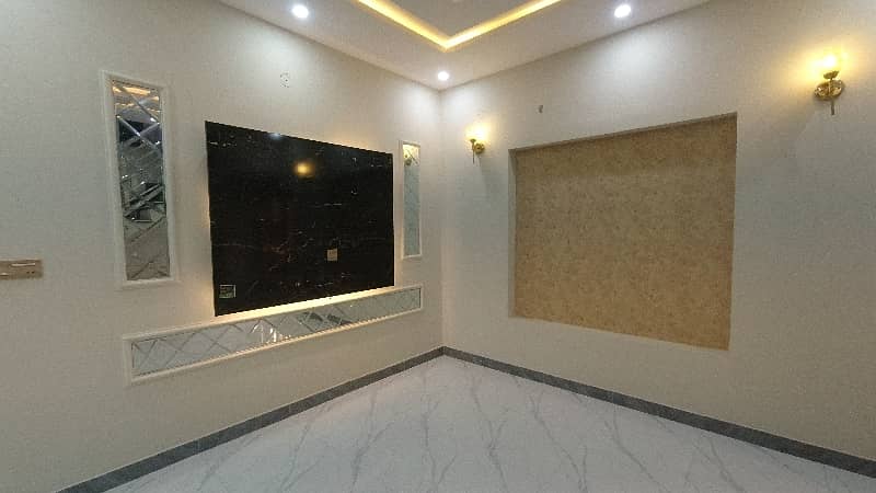 Centrally Located House In Al Hafeez Gardens Is Available For Sale 13