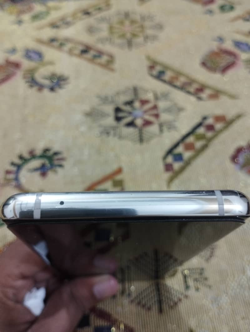 One plus 8 5g dual sim 10/10 condition 2