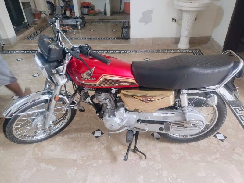 honda cg 125 special edition gold colour 8