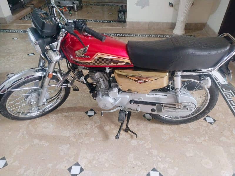 honda cg 125 special edition gold colour 9