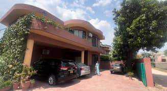 1.5 Kanal Beautiful House For Sale In Bani Gala On Prime Location