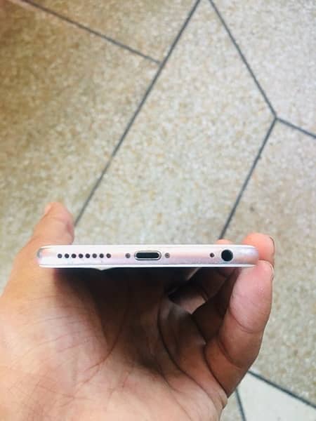 iPhone 6s Plus / Rose Gold / 128Gb / PTA Approved 7