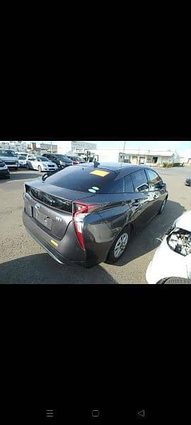 PRIUS S  18/22 own name own engine  OWN NAME GOOD CAR 1