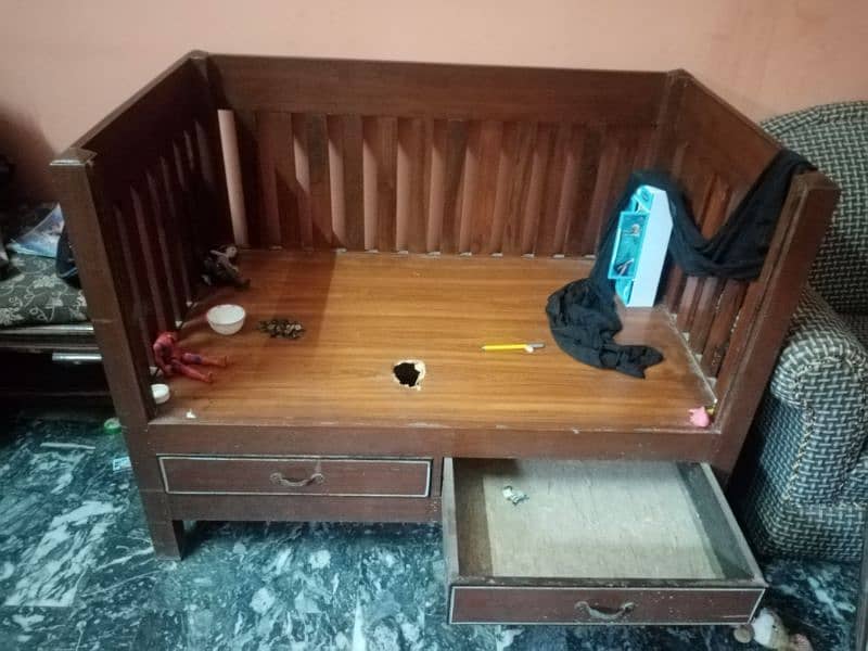 Used Baby Bed 2