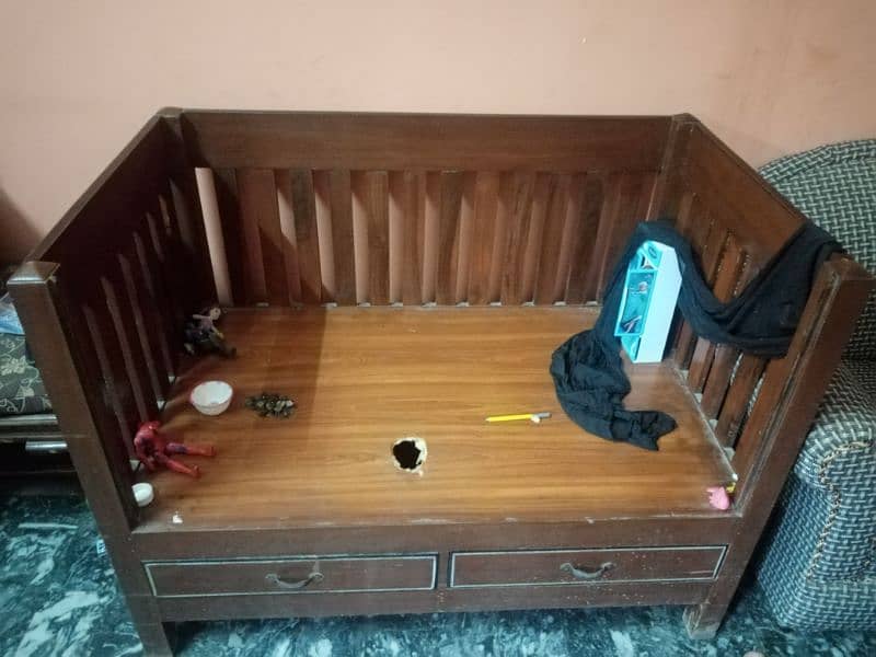 Used Baby Bed 3