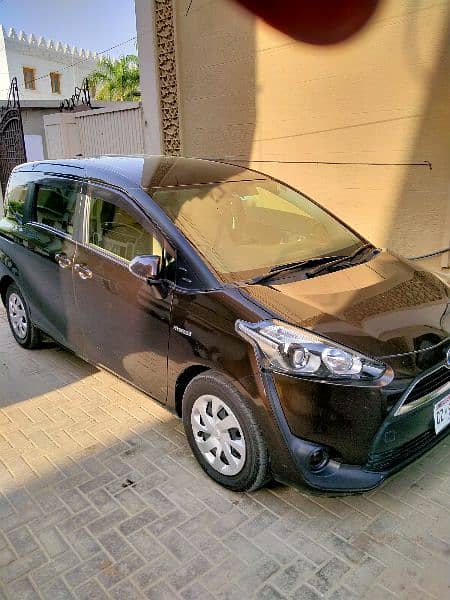 Toyota Sienta 2022 8