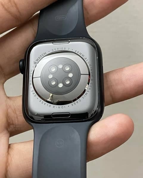 Apple Watch Series 7 (45mm) 4