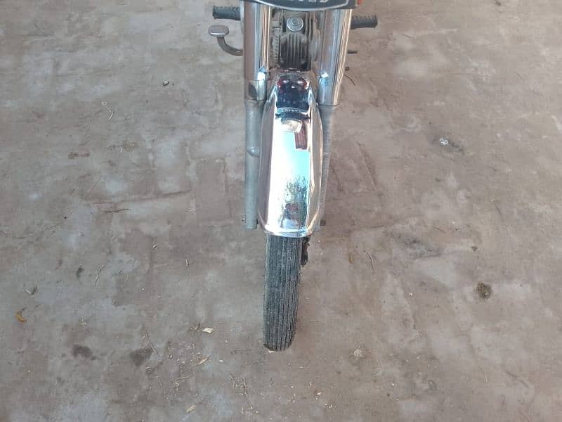 urgent sale united bike 2019 model may number 03064701440 5