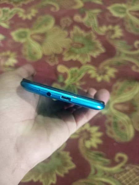 tecno Spark go 2/32 All ok set hai glass chege krwaya hai sirf mobile 2