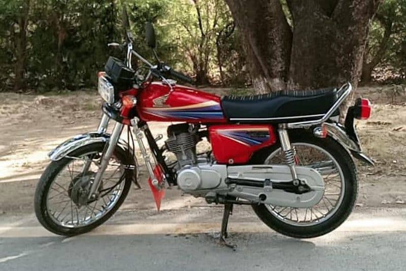 Honda 125cc 2010 model only WhatsApp 0322,,61,,23,,203 1