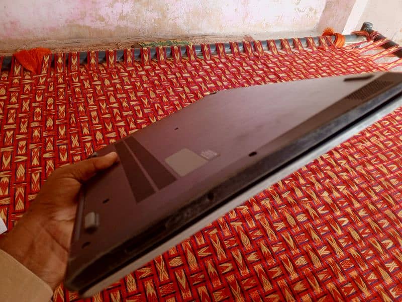 Lenovo laptop in good condition 3