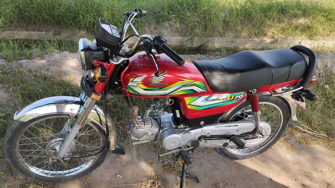 Honda CD 70 2023 3