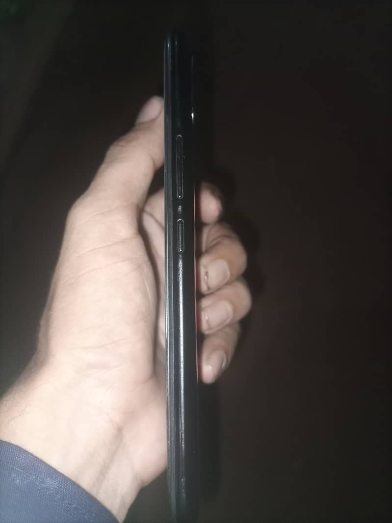 infinix hot 8 lite (2+32) with box 2