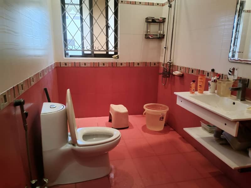 1 KANAL DOUBLE STOREY HOUSE FOR RENT 19